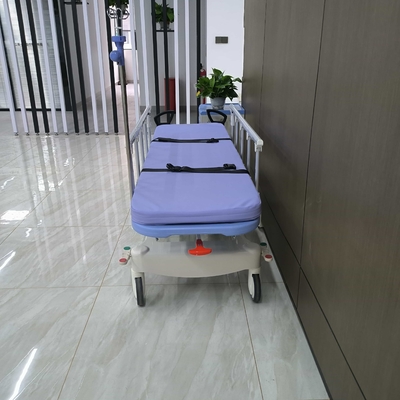 হাইড্রোলিক স্ট্রেচার Hhospital Equipment Medical Patient Trolley ভাঁজযোগ্য রক্ষাকবচ হুইলচেয়ার স্থানান্তর b